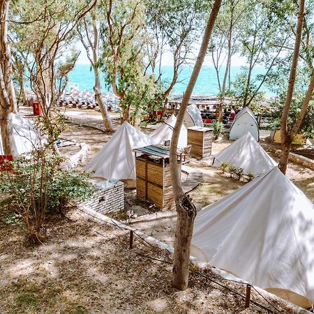 Burano Camping Beach-Bar Nea Thesi Kültér fotó